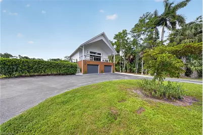 5191 Coral Wood Dr, Naples, FL 34119 - Photo 5