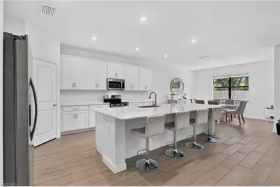 10646 Timber Creek Dr, Fort Myers, FL 33913 - Photo 5