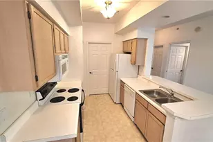 4645 St Croix Ln, Naples, FL 34109 - Photo 5