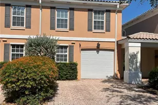 5601 Cove Cir, Naples, FL 34119 - Photo 9