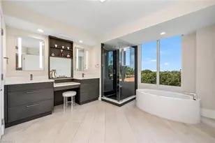 6597 Nicholas Blvd, Naples, FL 34108 - Photo 9