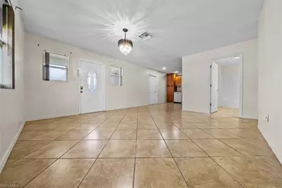 10274 Kingdom Ct, Naples, FL 34114 - Photo 3