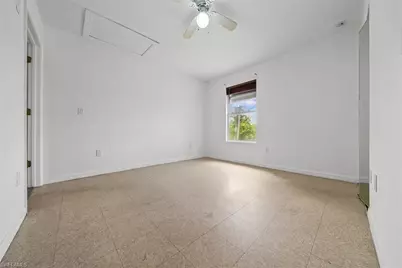10274 Kingdom Ct, Naples, FL 34114 - Photo 9