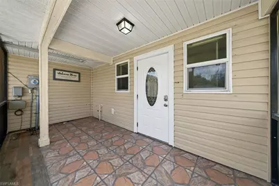 10274 Kingdom Ct, Naples, FL 34114 - Photo 15