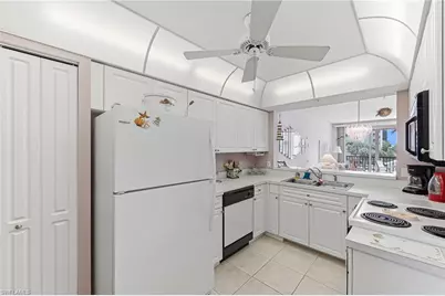 4421 Bay Beach Ln #623, Fort Myers Beach, FL 33931 - Photo 3