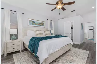 1537 Vintage Ln, Naples, FL 34104 - Photo 3