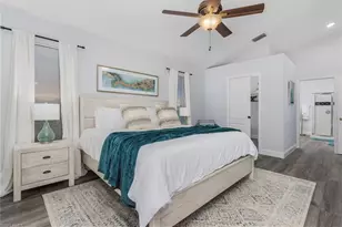 1537 Vintage Ln, Naples, FL 34104 - Photo 3
