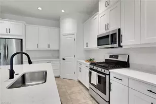 19657 Estero Pointe Ln, Fort Myers, FL 33908 - Photo 29