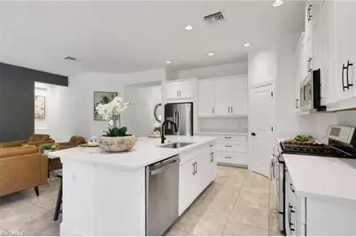 19657 Estero Pointe Ln, Fort Myers, FL 33908 - Photo 23