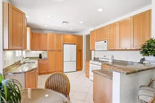 3730 Montreux Ln, Naples, FL 34114 - Photo 11