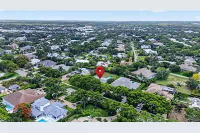 1608 Crayton Rd, Naples, FL 34102 - Photo 15