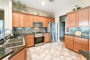 605 Grand Rapids Blvd, Naples, FL 34120 - Photo 7