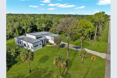 4070 24th Ave SE, Naples, FL 34117 - Photo 5