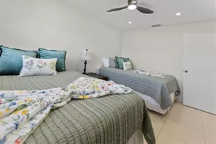 2250 Poinciana St, Naples, FL 34105 - Photo 15