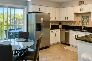 633 Palm View Dr, Naples, FL 34110 - Photo 3