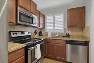 170 Turtle Lake Ct, Naples, FL 34105 - Photo 7