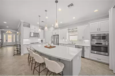 8879 Vaccaro Ct, Naples, FL 34119 - Photo 9