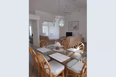 449 Dundee Ct, Naples, FL 34104 - Photo 7