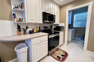 5601 Cove Cir, Naples, FL 34119 - Photo 19