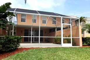 5601 Cove Cir, Naples, FL 34119 - Photo 11