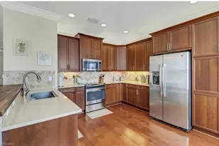 3402 Tigris Ln, Naples, FL 34119 - Photo 7
