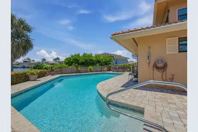197 Gulfport Ct, Marco Island, FL 34145 - Photo 23