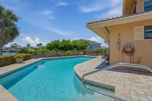 197 Gulfport Ct, Marco Island, FL 34145 - Photo 23