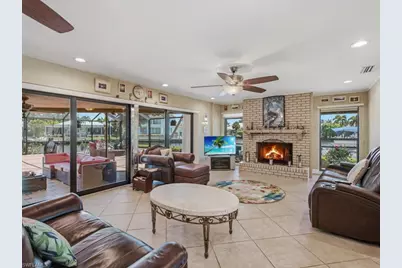 197 Gulfport Ct, Marco Island, FL 34145 - Photo 9