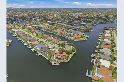 197 Gulfport Ct, Marco Island, FL 34145 - Photo 45