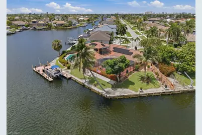 197 Gulfport Ct, Marco Island, FL 34145 - Photo 43