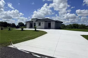 7655 7th Pl, Labelle, FL 33935 - Photo 3