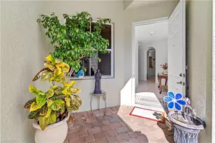 1405 Mariposa Cir, Naples, FL 34105 - Photo 3