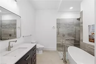 1232 Royal Palm Dr, Naples, FL 34103 - Photo 27