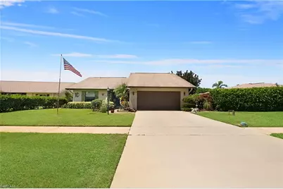 104 Brittany Ct, Naples, FL 34112 - Photo 3