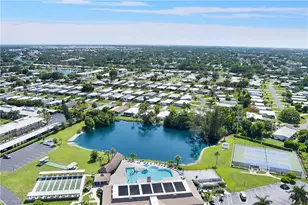104 Brittany Ct, Naples, FL 34112 - Photo 39