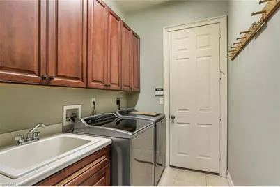 3155 Santorini Ct, Naples, FL 34119 - Photo 19
