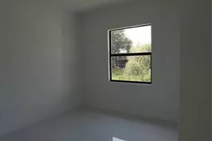 2512 40th St SW, Lehigh Acres, FL 33976 - Photo 5