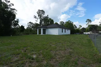 379 Selkirk Ave, Lehigh Acres, FL 33974 - Photo 23
