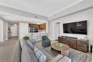 2738 Tiburon Blvd E, Naples, FL 34109 - Photo 5