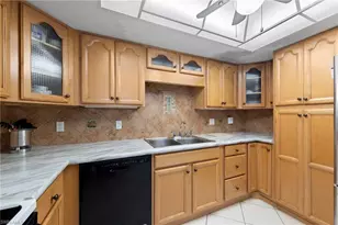 4706 SE 4th Pl, Cape Coral, FL 33904 - Photo 11