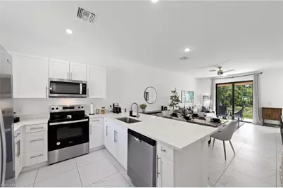 907 Homestead Rd S, Lehigh Acres, FL 33974 - Photo 7