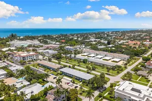 468 12th Ave S, Naples, FL 34102 - Photo 1