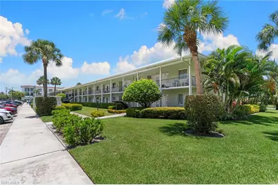468 12th Ave S #468, Naples, FL 34102 - Photo 5