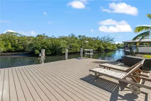 2295 Harbor Rd, Naples, FL 34104 - Photo 5