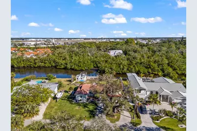 2295 Harbor Rd, Naples, FL 34104 - Photo 13