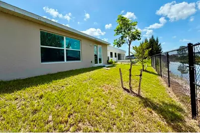 4104 NE 12th Ct, Cape Coral, FL 33909 - Photo 41
