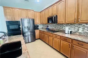 14265 Manchester Dr, Naples, FL 34114 - Photo 7