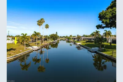 1939 SE 5th Ter, Cape Coral, FL 33990 - Photo 15