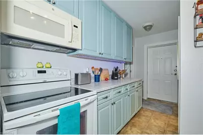 16820 Banyon, Fort Myers, FL 33980 - Photo 7