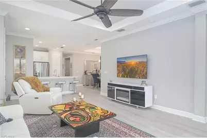 8013 Calle Canovas Ct, Naples, FL 34114 - Photo 5